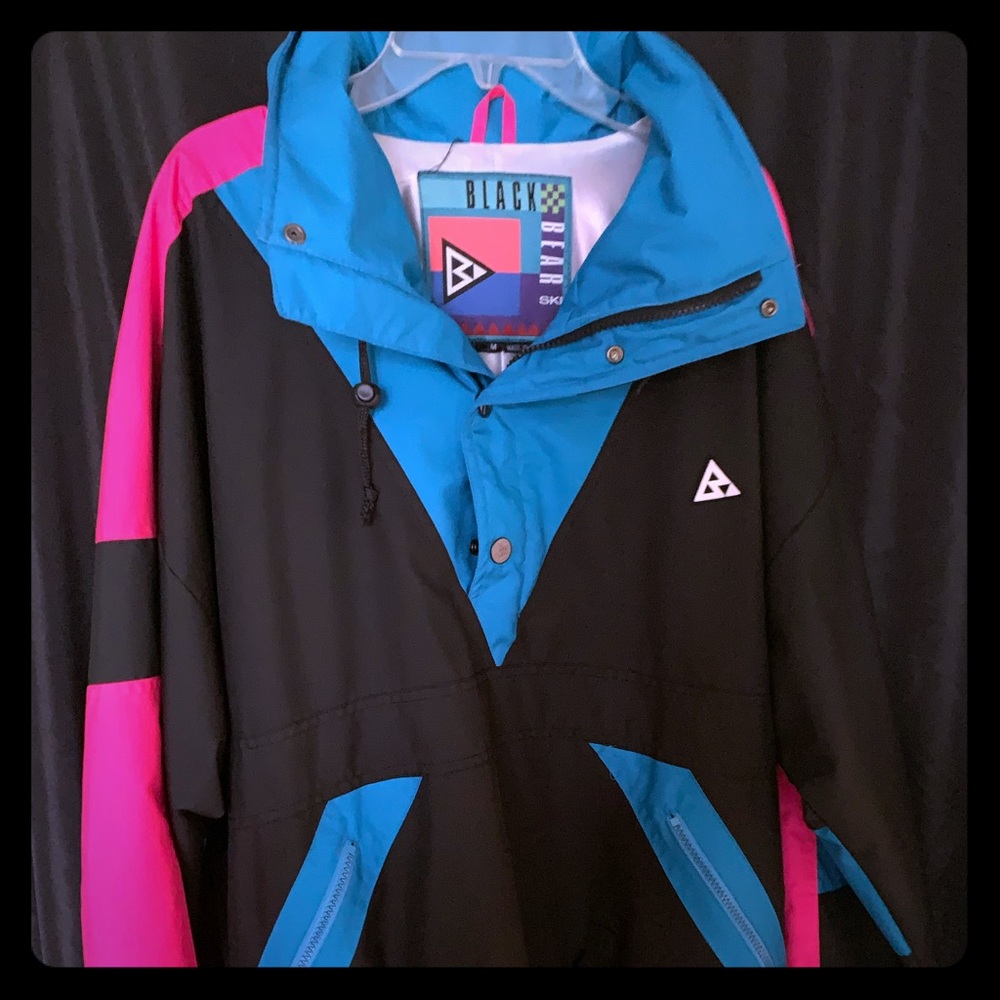 90’s neon and black Women’s Black Bear Ski Jacket